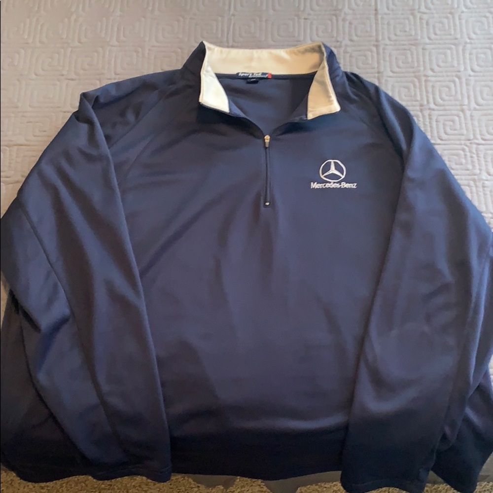 Men’s Mercedes-Benz pullover